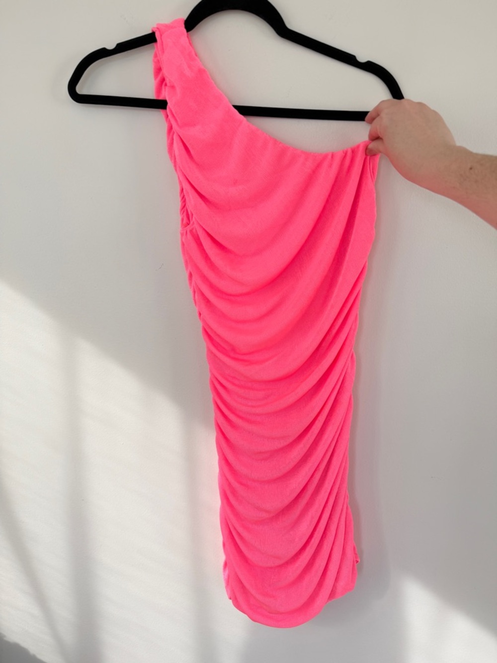 One-Shoulder Pink Ruched Bodycon Dress - Picture 3 of 3